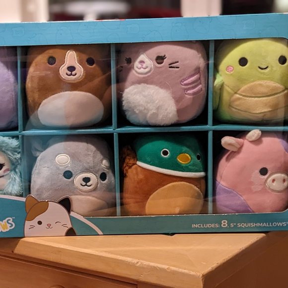 RARE COLLECTOR'S EDITION Squishmallow Favorites Official Box Set of 8 - 5 inch - Picture 3 of 8